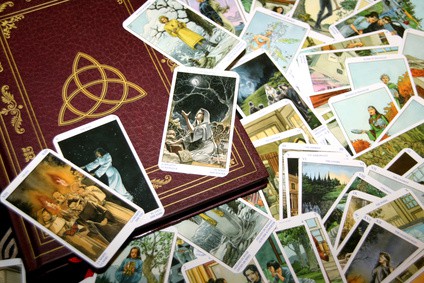 Kartenlegerin: Kartenlegerin, Kartenleger, Lenormand, Tarot, Zigeunerkarten - Kartenleger, Lenormand, Tarot, Zigeunerkarten