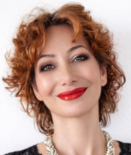 Tarot und Manifestationsberaterin Elisya