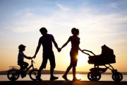 Familienastrologie Foto: © yanlev @ Fotolia Familienastrologie Foto: © yanlev @ Fotolia