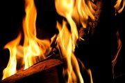 Feuerlauf Foto: © Michael Kempf @ Fotolia Feuerlauf Foto: © Michael Kempf @ Fotolia