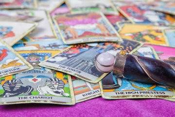 Tarot - die Welt der Karten  Foto: &copy;  I.Ivan @ Fotolia