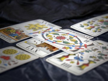Lenormand Karten: Dem Leben eine neue Richtung geben  Foto: &copy;  Graeme Dawes @ Fotolia