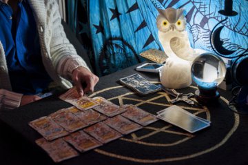 Zigeuner Karten - Unser Alltag in Bildern Zigeuner Karten - Unser Alltag in Bildern Foto: © zummolo @ Fotolia