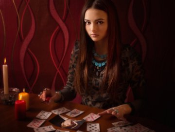 Rider Waite Tarot: Die grosse Arkana Foto: © Maya Kruchancova @ Fotolia