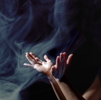 Verwünschungen - der Einfluss von negativer Energie Verwünschungen - der Einfluss von negativer Energie  Foto: ©  Elena Ray @ Fotolia