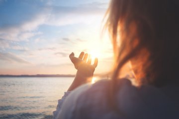 Spirituelles Erwachen - 5 Zeichen, dass Sie spirituell wach sind Foto: © frankies @ shutterstock