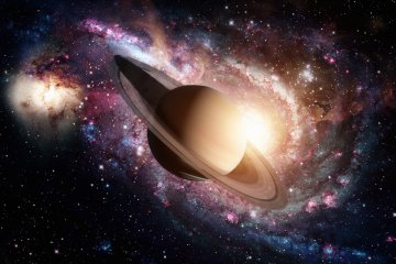 2021  Das Saturnjahr   Foto: &copy;  NASA images @ shutterstock