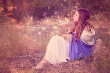 Glcksbereit  erstellen Sie sich Ihren individuellen Talisman aus Naturmaterialien Foto: © MANDY GODBEHEAR @ shutterstock