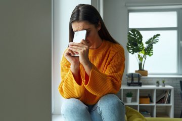 Catfishing: Beweggründe und Anzeichen für dieses Phänomen Catfishing: Beweggründe und Anzeichen für dieses Phänomen Foto: © gstockstudio.jpeg @ AdobeStock