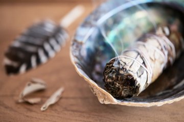 Spiritueller Herbstputz - Entrümpeln, klären, loslassen  Foto: &copy;  efoArt.jpeg @ AdobeStock